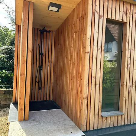 펜션 Wein & Wald Mit Gartensauna