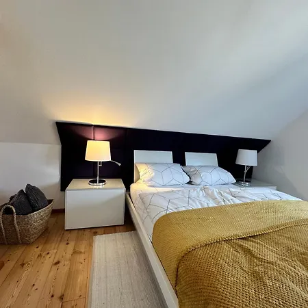 Wein & Wald Mit Gartensauna Holiday home