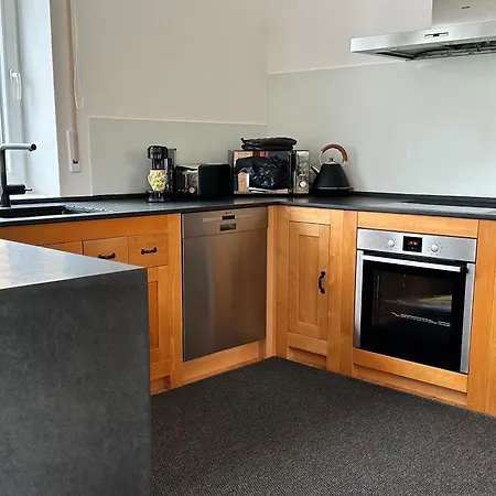 Wein & Wald Mit Gartensauna * 랜다우인더펠즈