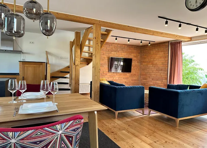 度假居 Wein & Wald Mit Gartensauna, Eigenem Garten, Landau Pfalz 朗道因德普法尔茨