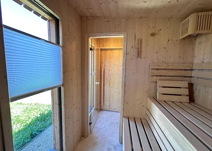 度假居 Wein & Wald Mit Gartensauna, Eigenem Garten, Landau Pfalz *