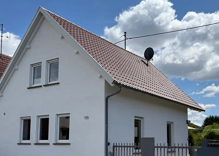 度假居 Wein & Wald Mit Gartensauna, Eigenem Garten, Landau Pfalz 朗道因德普法尔茨